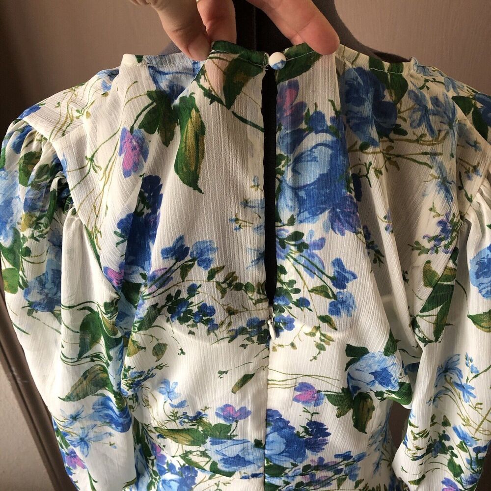 Floral Blue & Green Surplice Midi Dress - Picture 7 of 10